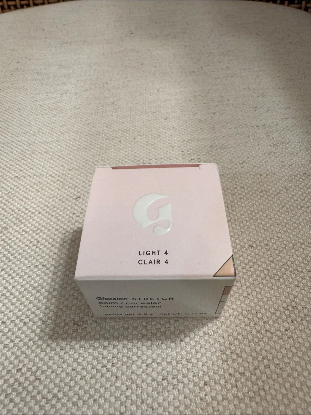 Glossier Concealer Compact in Light 4  NEW Full size